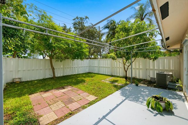8417 NW 40th Court, Sunrise, FL 33351