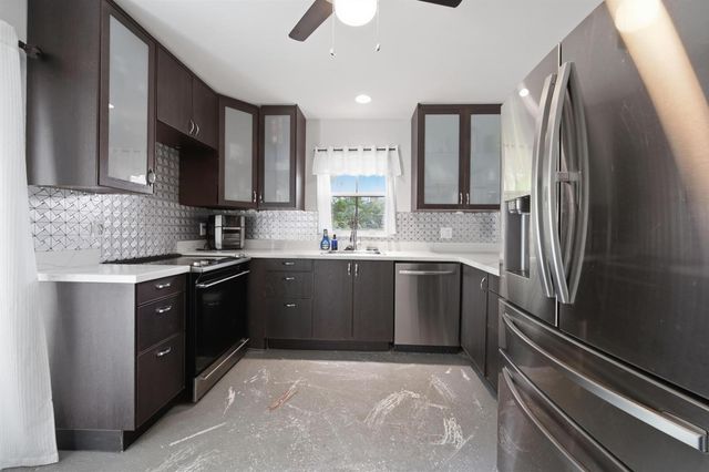 8417 NW 40th Court, Sunrise, FL 33351