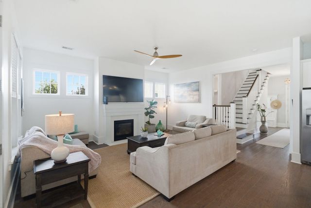 1645 Banning Street, Mount Pleasant, SC 29466