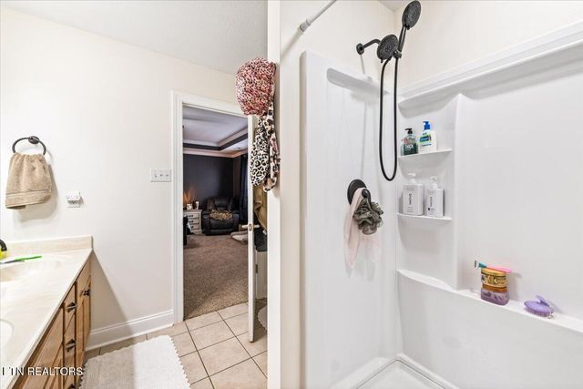 1121 Worthington Blvd, Maryville, TN 37801