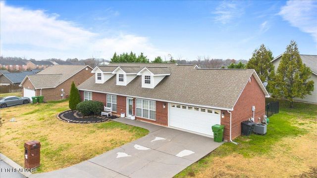 1121 Worthington Blvd, Maryville, TN 37801