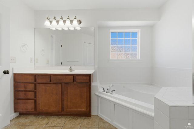 803 Sagebrush Way, Junction City, KS 66441