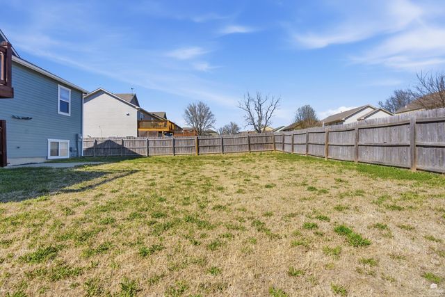 803 Sagebrush Way, Junction City, KS 66441