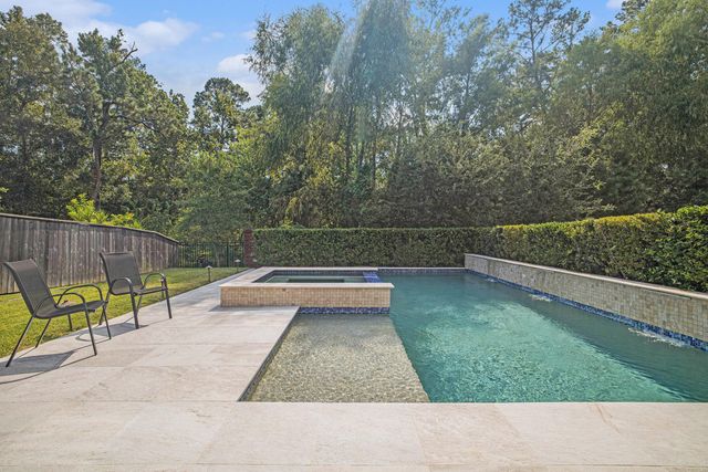 206 Liatris Court, Conroe, TX 77304