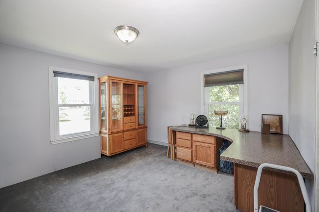 10 Kendall Pond Road, Derry, NH 03038