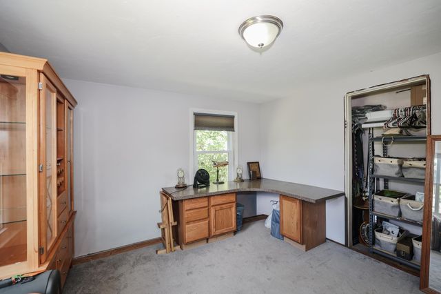 10 Kendall Pond Road, Derry, NH 03038