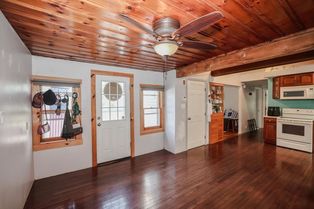 10 Kendall Pond Road, Derry, NH 03038
