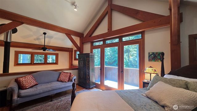 20 Eliza Road, Lopez Island, WA 98261