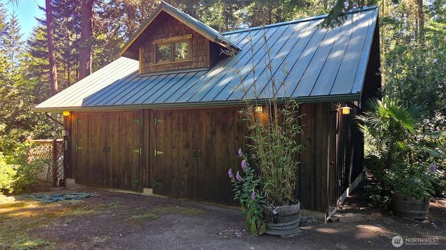 20 Eliza Road, Lopez Island, WA 98261