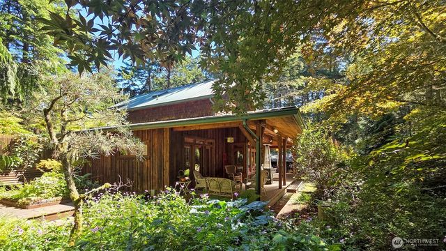 20 Eliza Road, Lopez Island, WA 98261