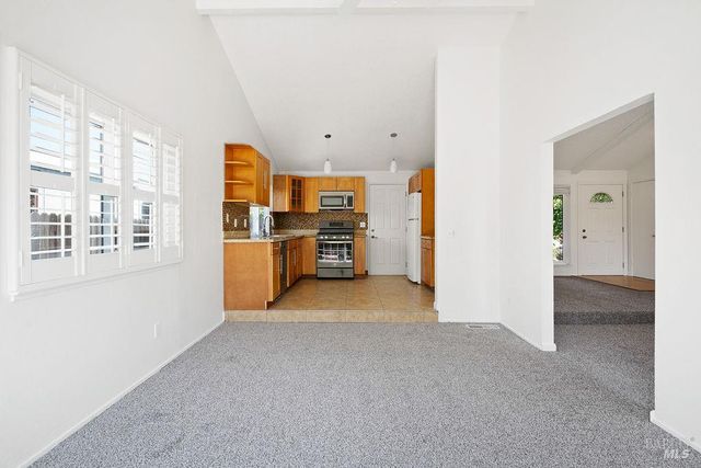 121 Yankee Jim Ct, Vallejo, CA 94589