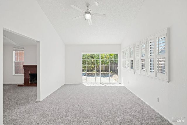 121 Yankee Jim Ct, Vallejo, CA 94589