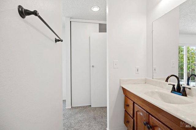 121 Yankee Jim Ct, Vallejo, CA 94589