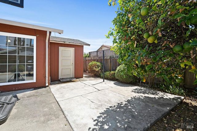 121 Yankee Jim Ct, Vallejo, CA 94589