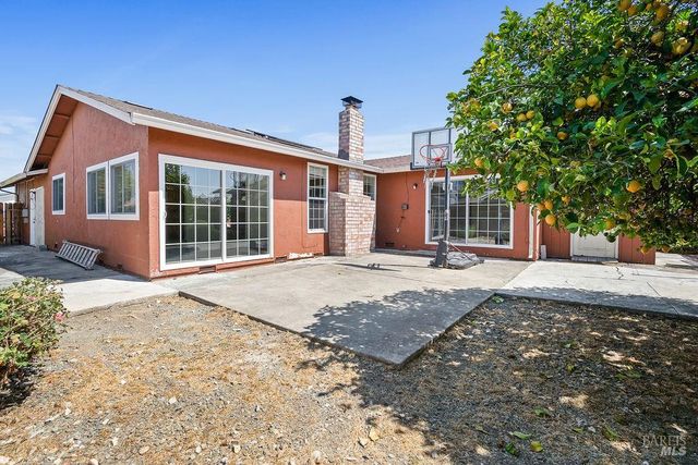 121 Yankee Jim Ct, Vallejo, CA 94589