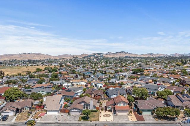 121 Yankee Jim Ct, Vallejo, CA 94589