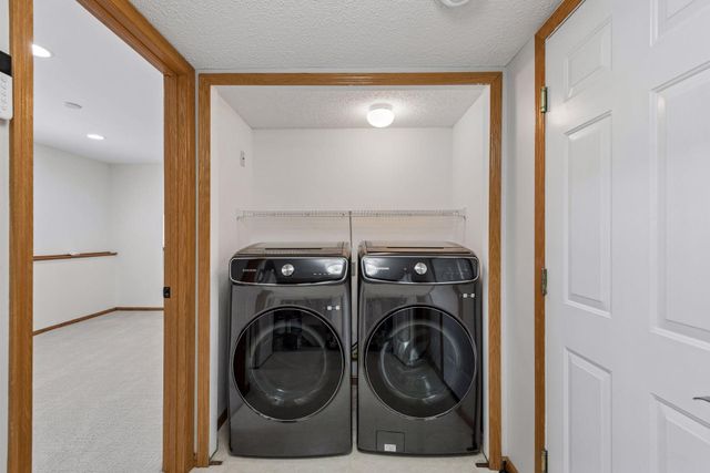 727 2nd Street NE, Hopkins, MN 55343