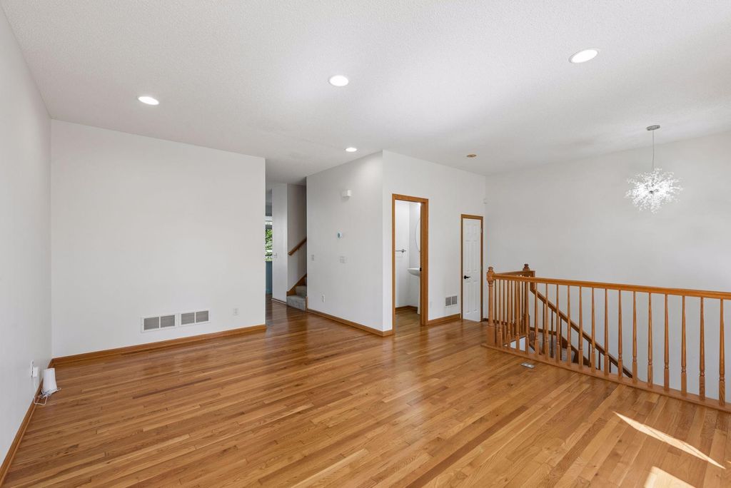 727 2nd Street NE, Hopkins, MN 55343 — photo 3
