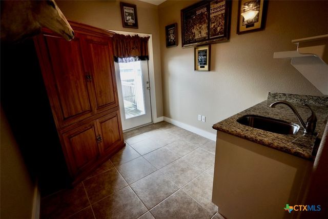 605 S 13th Street 605, Port O'connor, TX 77982