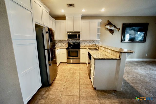 605 S 13th Street 605, Port O'connor, TX 77982