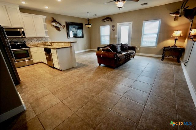 605 S 13th Street 605, Port O'connor, TX 77982