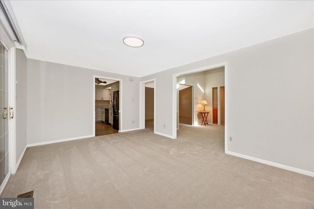 14 CHERRY GROVE, North Potomac, MD 20878