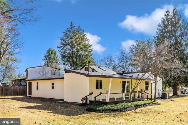 14 CHERRY GROVE, North Potomac, MD 20878