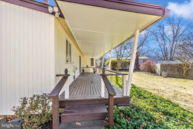 14 CHERRY GROVE, North Potomac, MD 20878