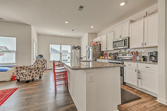 5399 Wildlife Circle, Piney Flats, TN 37686