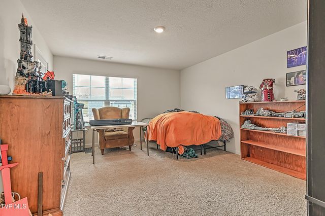 5399 Wildlife Circle, Piney Flats, TN 37686