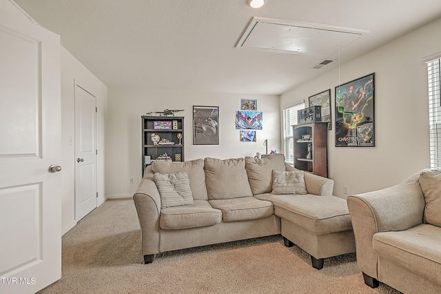 5399 Wildlife Circle, Piney Flats, TN 37686