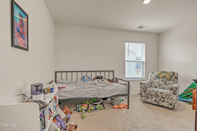 5399 Wildlife Circle, Piney Flats, TN 37686