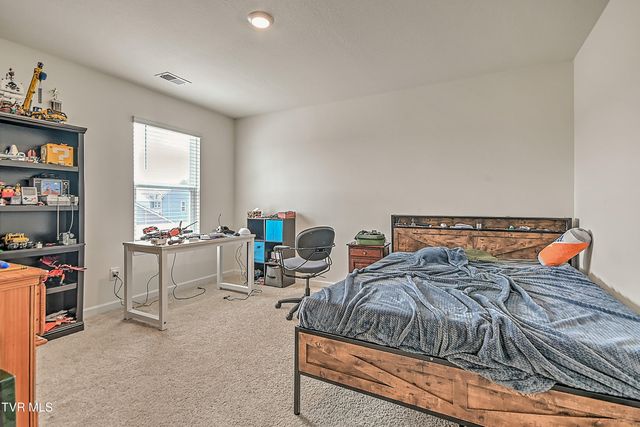 5399 Wildlife Circle, Piney Flats, TN 37686