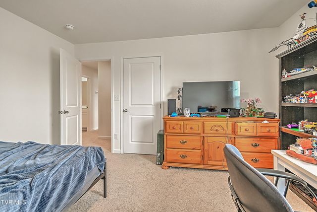 5399 Wildlife Circle, Piney Flats, TN 37686