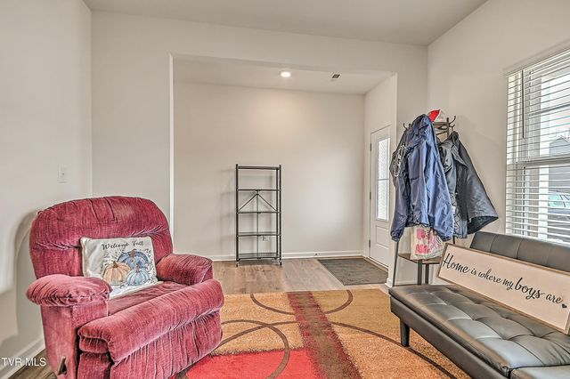 5399 Wildlife Circle, Piney Flats, TN 37686