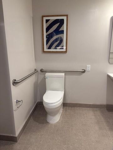 11 NE 6TH Street 2215, Miami, FL 33132