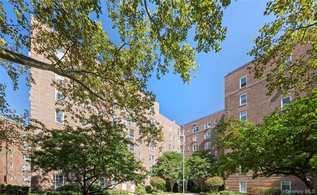 72-81 113th Street 6T, Forest Hills, NY 11375