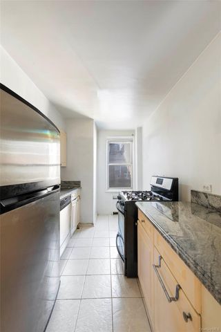 72-81 113th Street 6T, Forest Hills, NY 11375