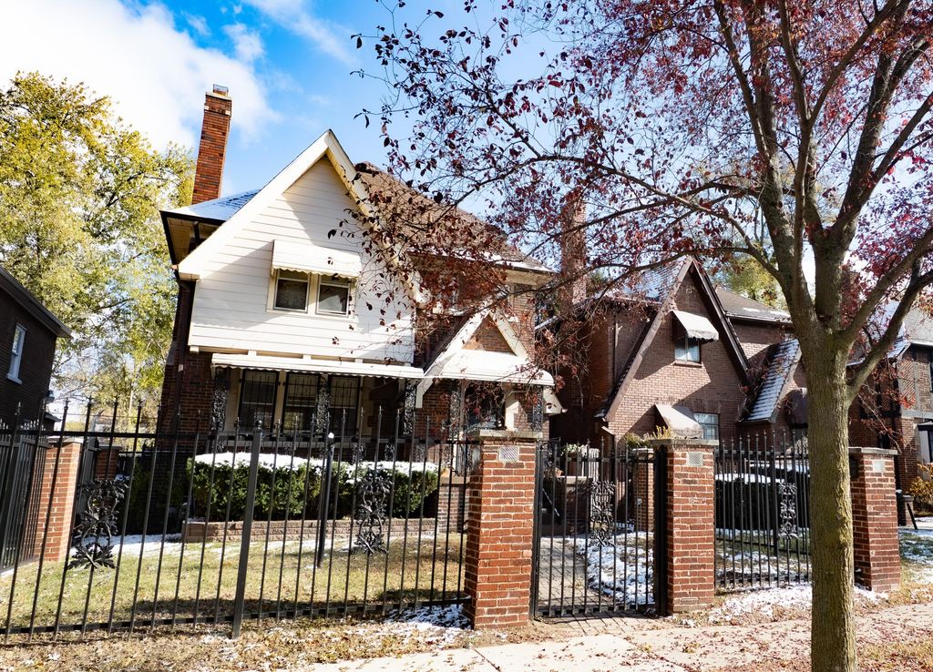 18968 Pennington Drive, Detroit, MI 48221