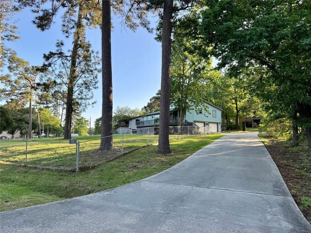 16445 Lochness Drive, Willis, TX 77318