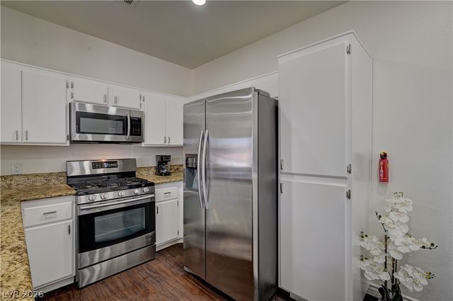 251 South Green Valley Parkway 4822, Henderson, NV 89012