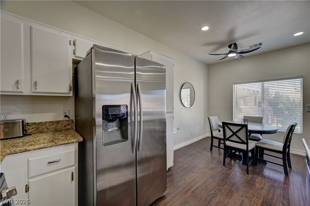 251 South Green Valley Parkway 4822, Henderson, NV 89012