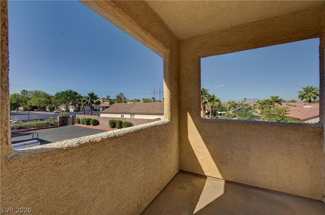 251 South Green Valley Parkway 4822, Henderson, NV 89012