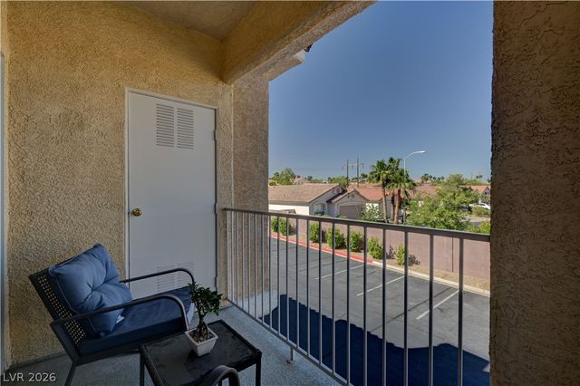 251 South Green Valley Parkway 4822, Henderson, NV 89012