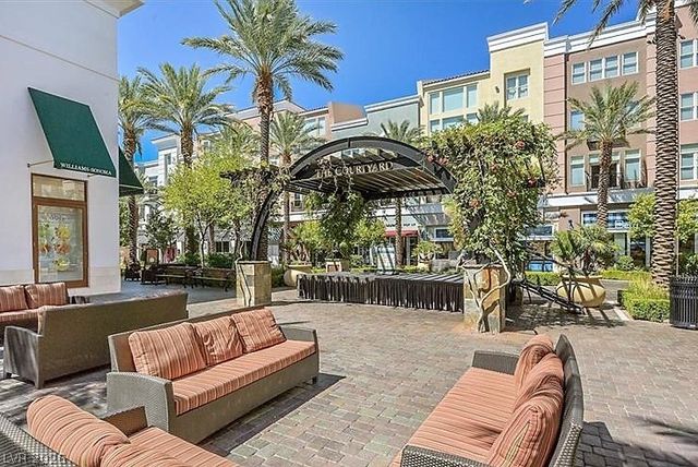 251 South Green Valley Parkway 4822, Henderson, NV 89012