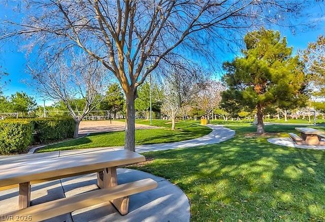 251 South Green Valley Parkway 4822, Henderson, NV 89012