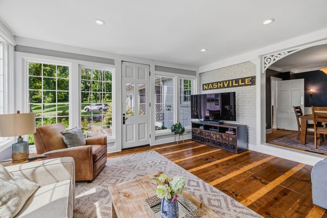852 Battery Ln, Nashville, TN 37220