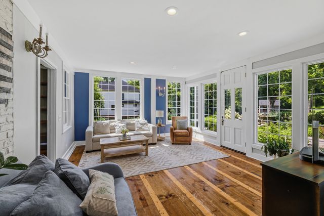852 Battery Ln, Nashville, TN 37220