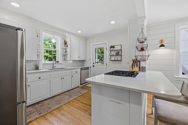 852 Battery Ln, Nashville, TN 37220