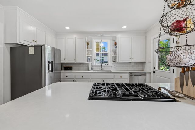852 Battery Ln, Nashville, TN 37220